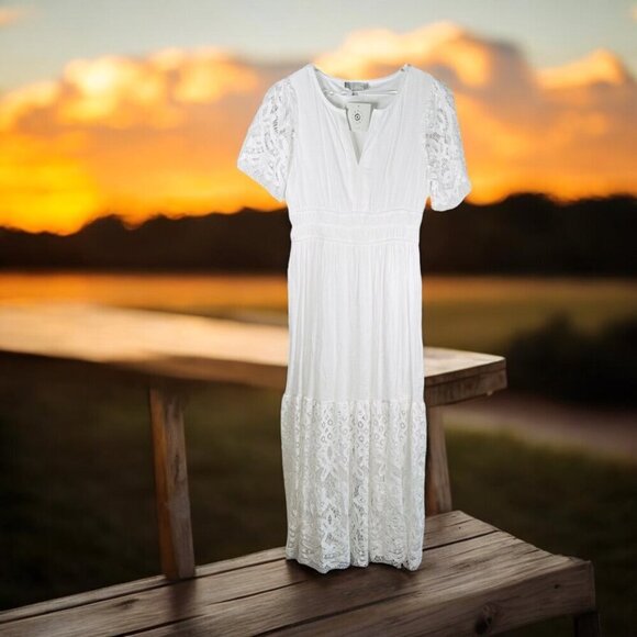 J. Gee White Lace Maxi Dress Size Medium Flowy Wedding Engagement Beach Summer - Picture 3 of 9